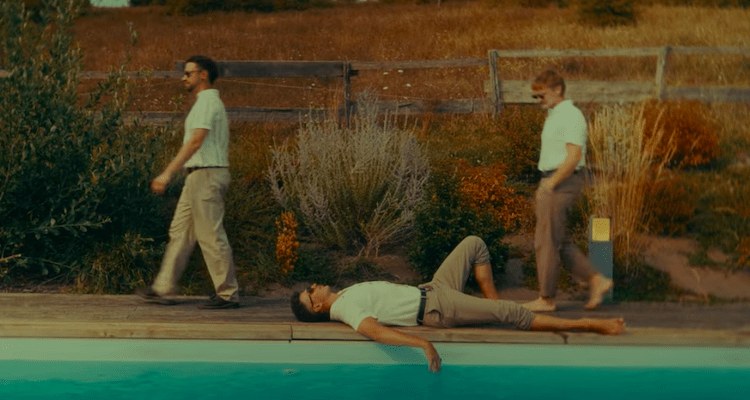 BLEU SOFA L'Arbre Perché