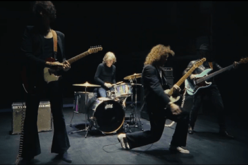 The Hook French Kiss