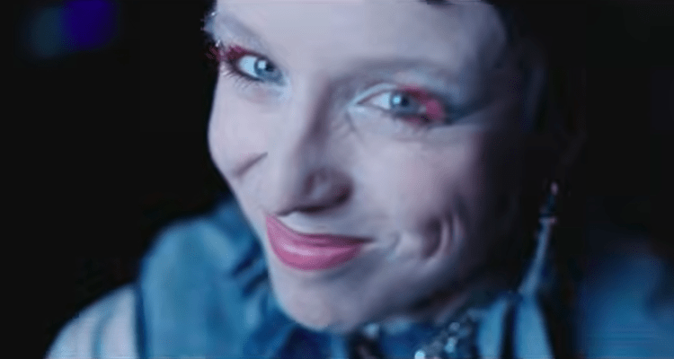 JeanneTo feat. Josy Basar Le cirque au village